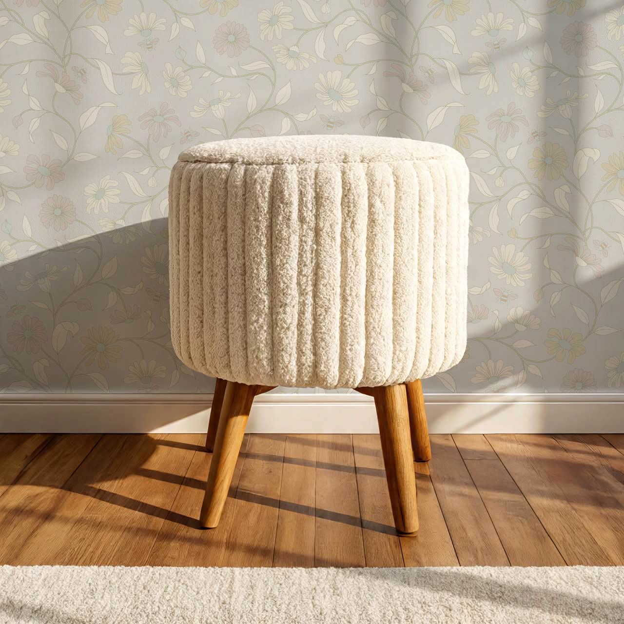 Casiane Daisy Chain Pale Cloud Wallpaper