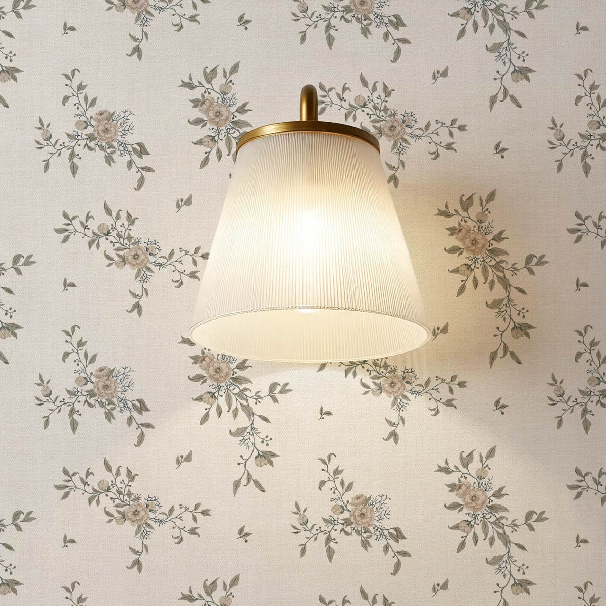 Ercilia Garden Heirloom Neutral Linen Sage Wallpaper