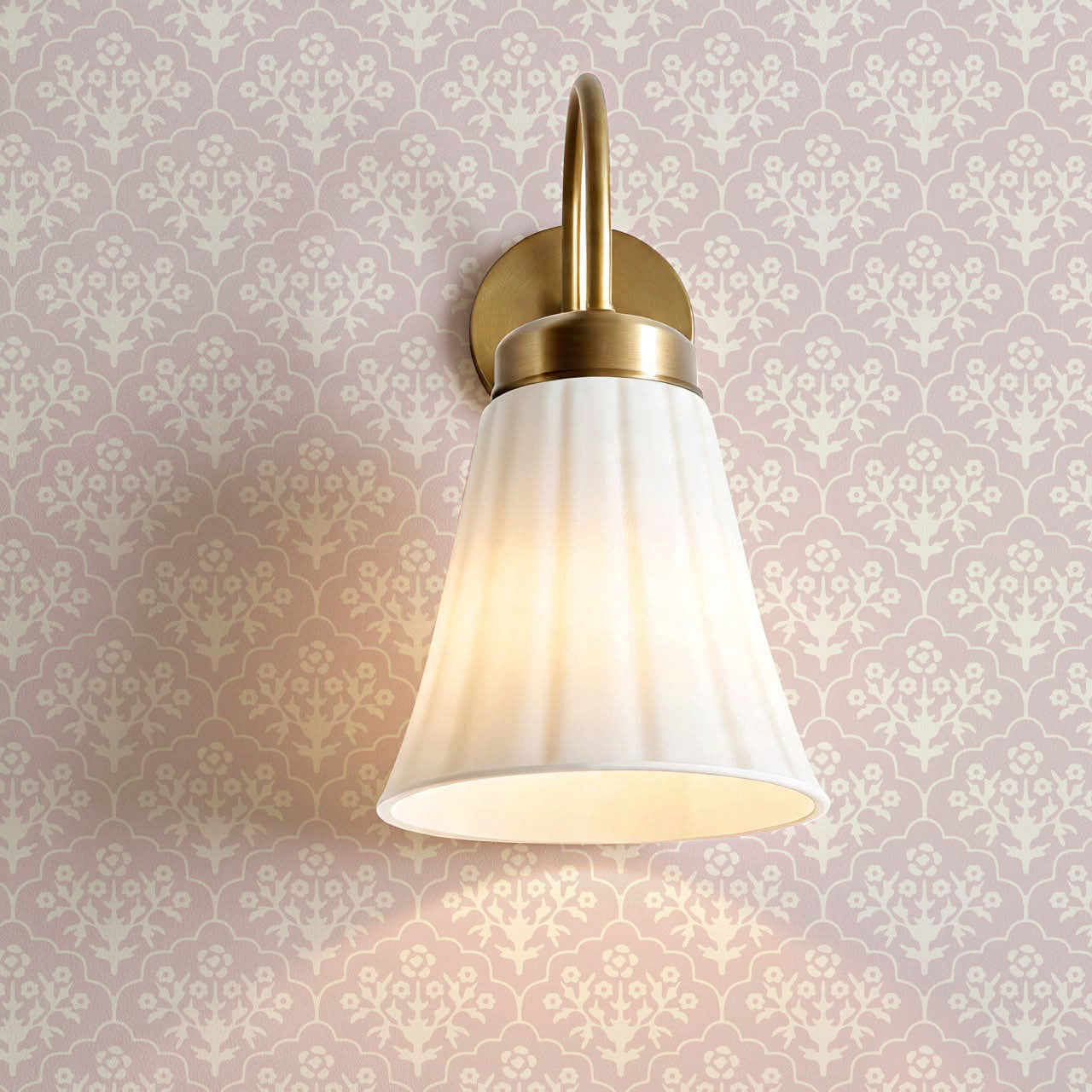 Frankie Blooms Pink Wallpaper
