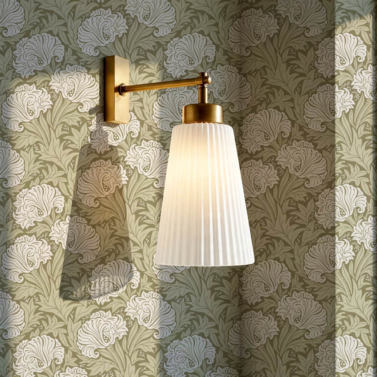 Liliana Heritage Floral Sage Ivory Wallpaper