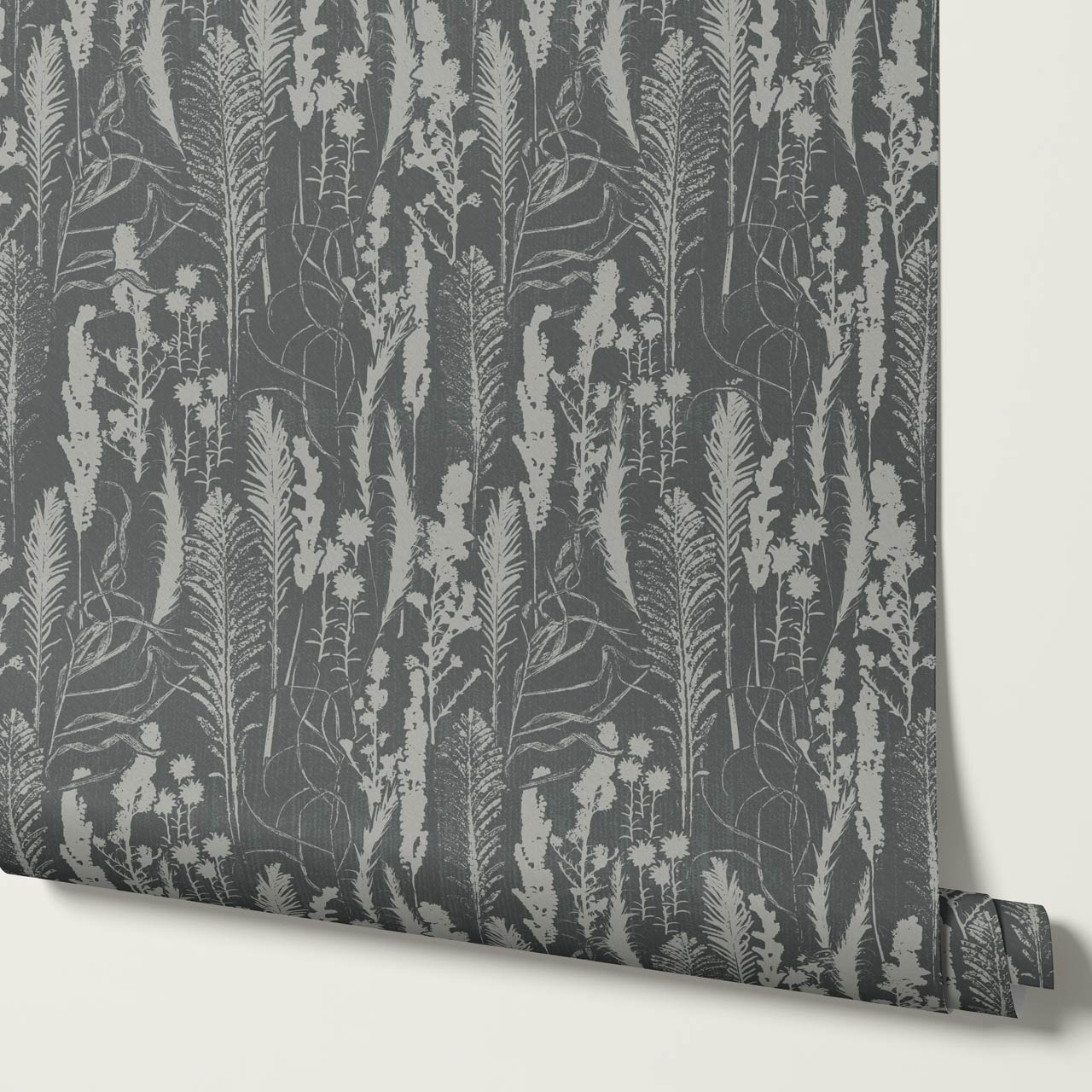 Michelle Fern Meadow Slate Wallpaper