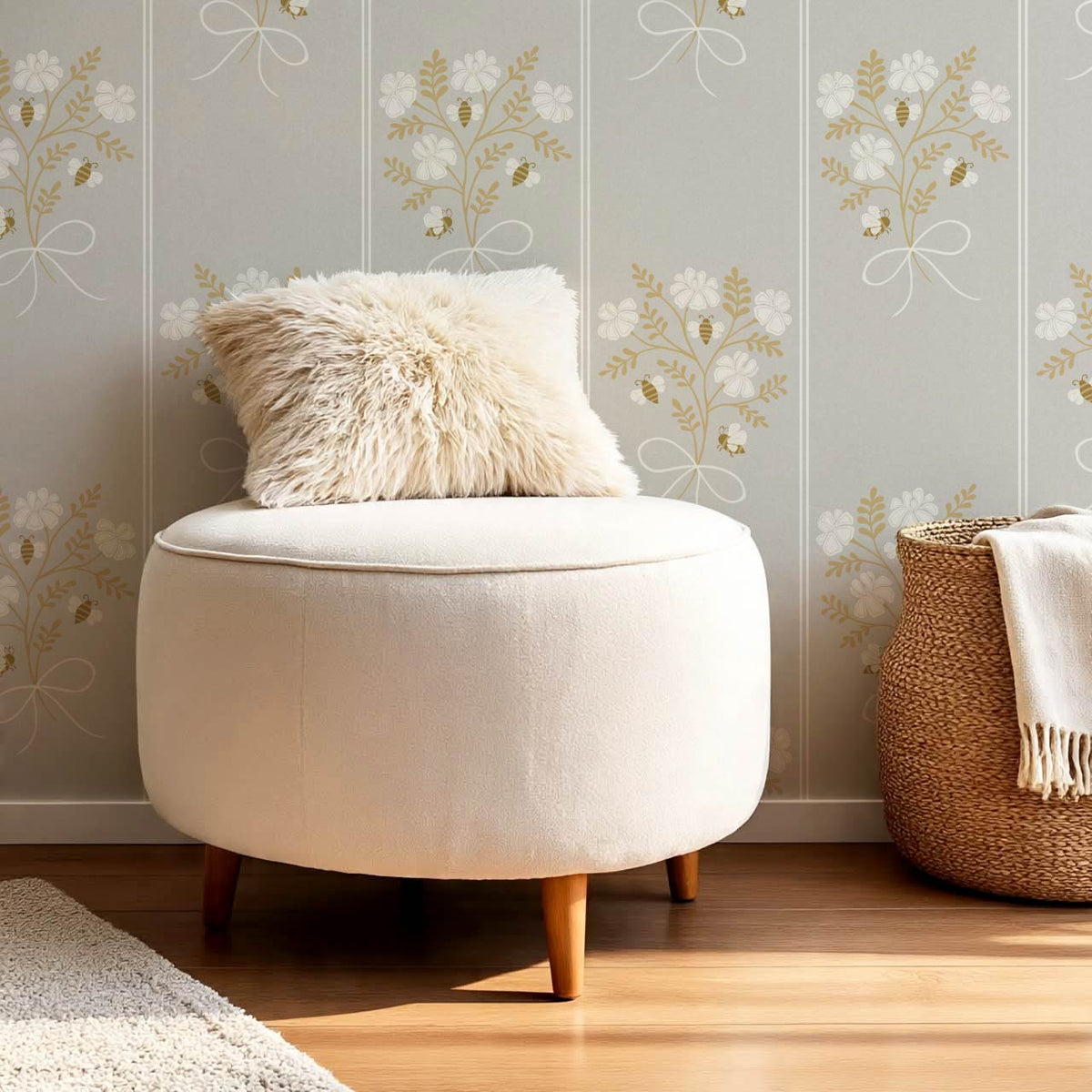 Pipa Blossom Bees Dove Gray Beige Wallpaper