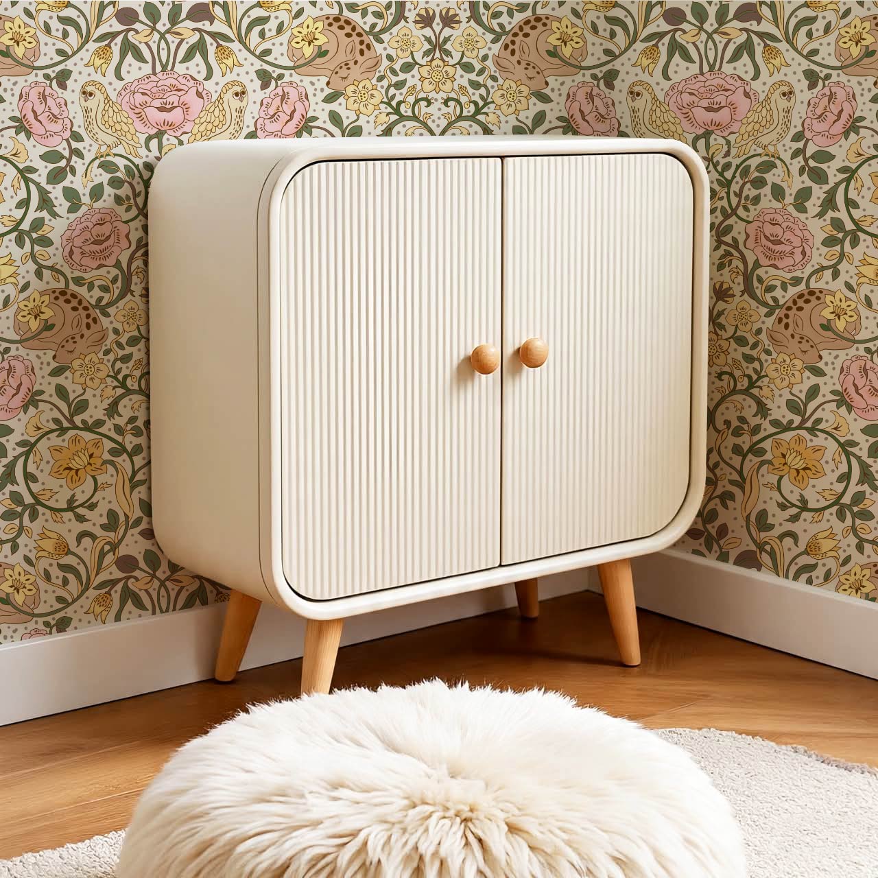 Sarah Deer and Roses Sunny Blush Wallpaper