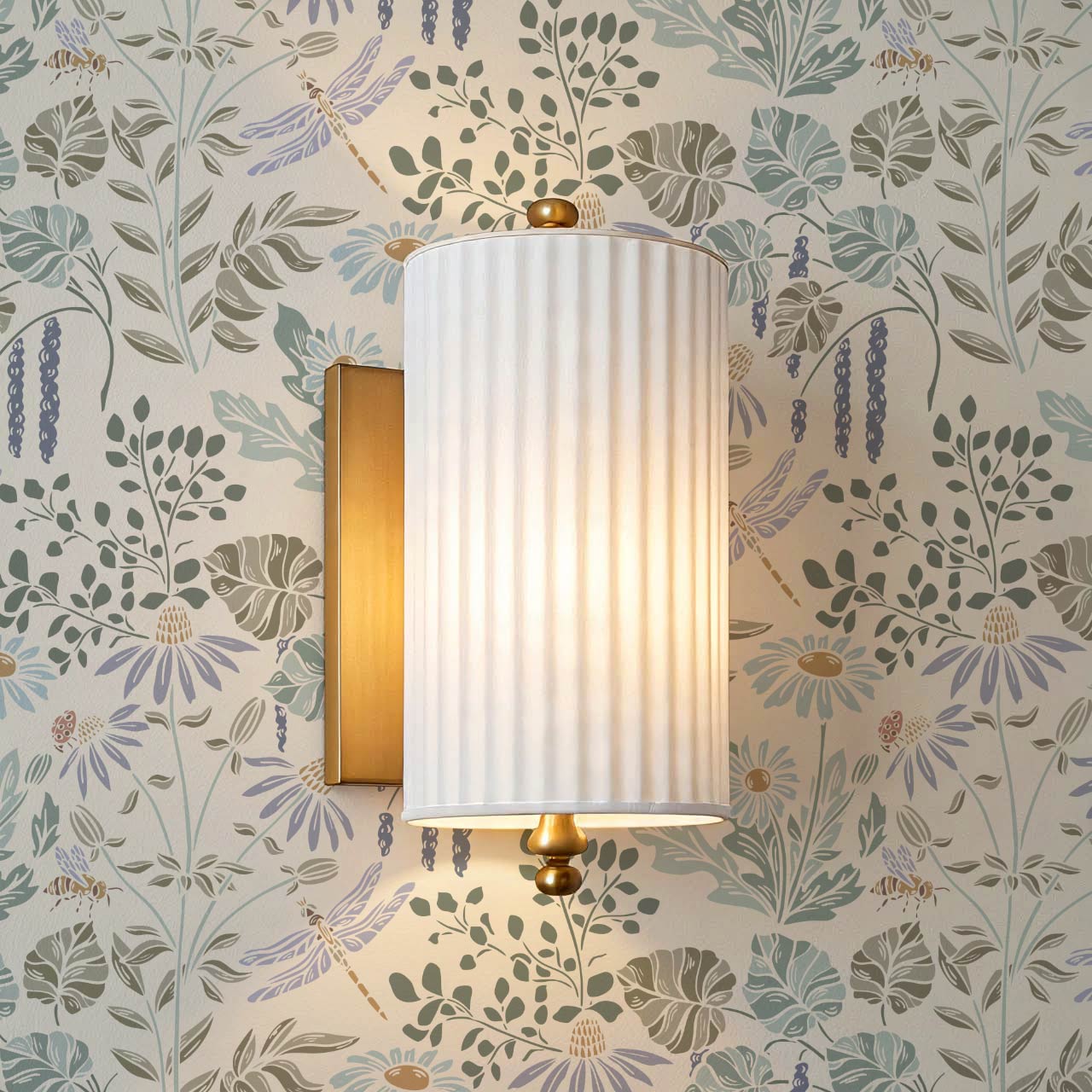 Selah Lake & Meadow Sky Cream Wallpaper