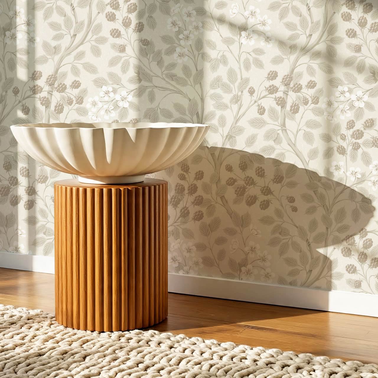 Vivian Blackberry Alpine White Wallpaper