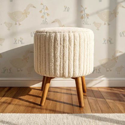 Alexandrine Duck Spring Meadows Beige Wallpaper