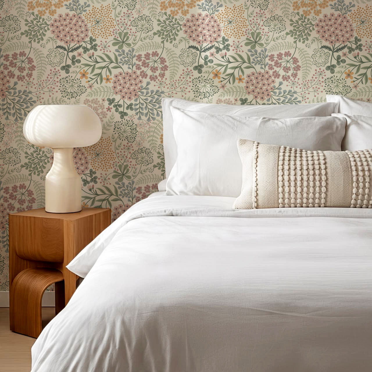 Anette Floriography Garden Cream Wallpaper