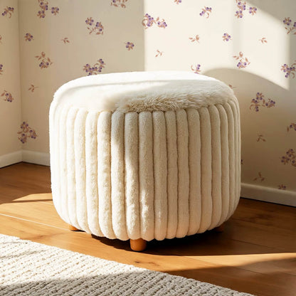 Ayla Delicate Berries Cream Purple Wallpaper