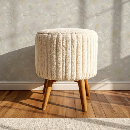 Casiane Daisy Chain Pale Cloud Wallpaper