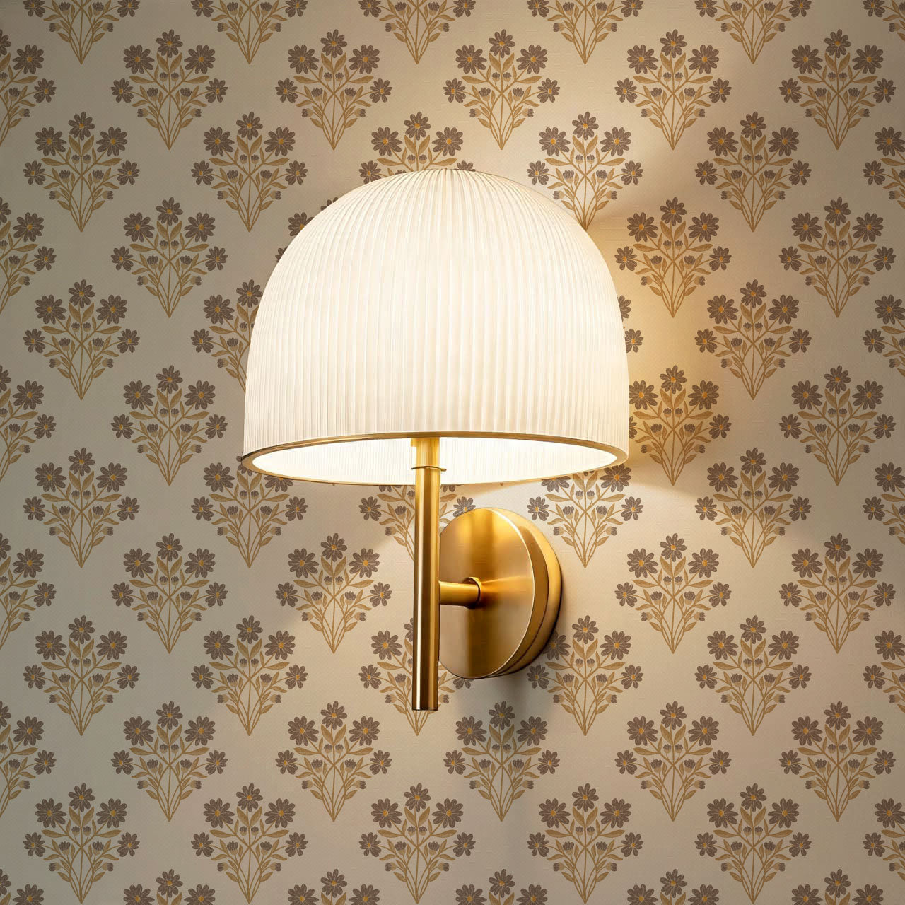 Colette Daisy Scallop Butter Wallpaper