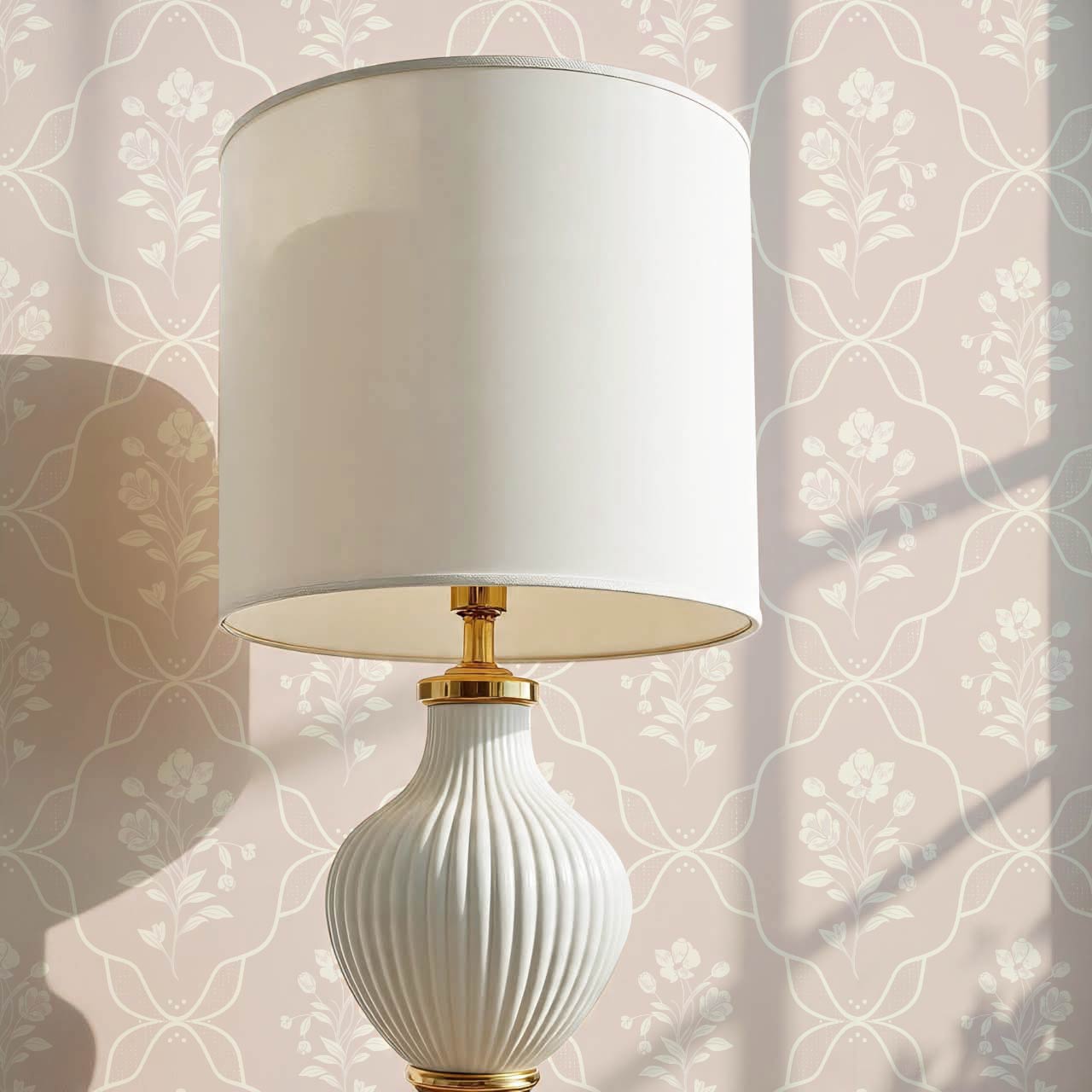 Elisa Floral Ogee Mauve Cream Wallpaper
