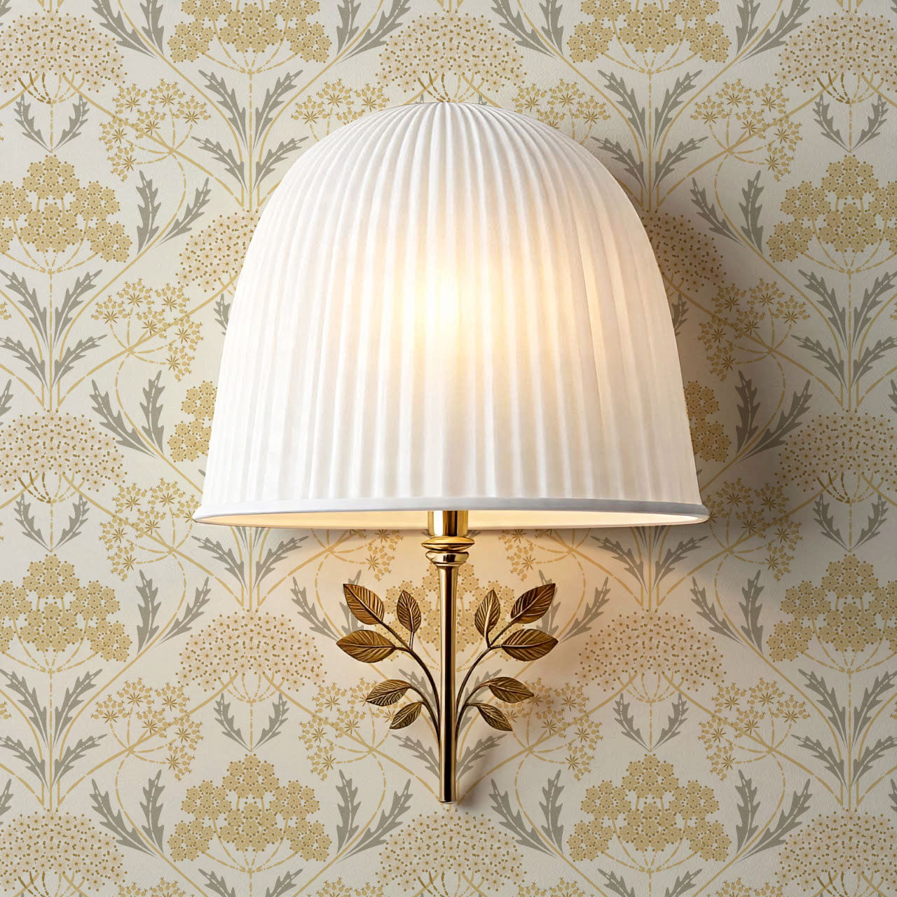 Eolia Vintage Botanical Damask Gold Wallpaper