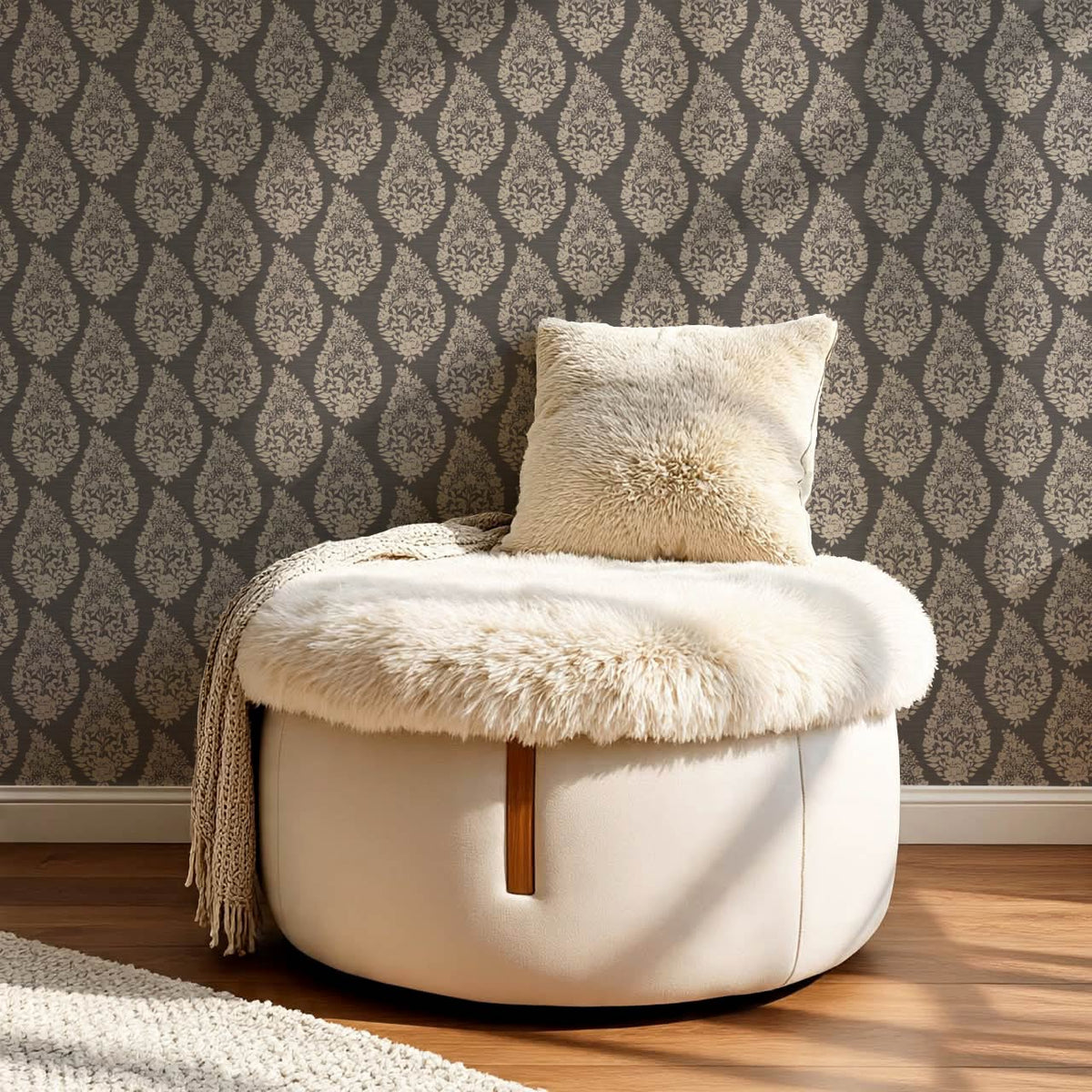 Fida Heirloom Paisley Charcoal Bone Wallpaper