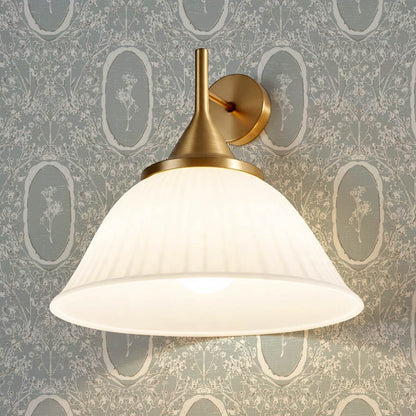 Gia Floral Medallions Dove Gray Wallpaper