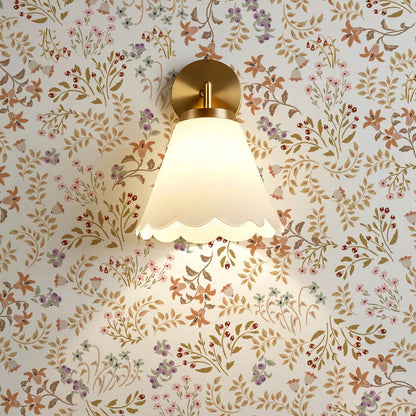 Hazel Wildflowers White Dove Wallpaper