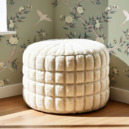 Hemma Porcelain Orchard Chinoiserie Sage Pearl Wallpaper