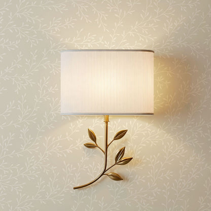 Ines Delicate Vines Beige Wallpaper