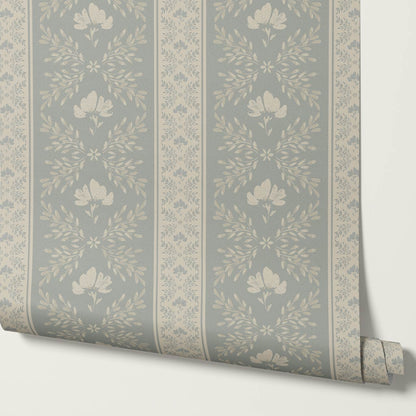 Julian Blooming Vines Horizon Dry Sage Wallpaper