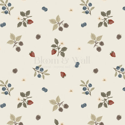 Lizzy Sweet Berries Cream Wallpaper
