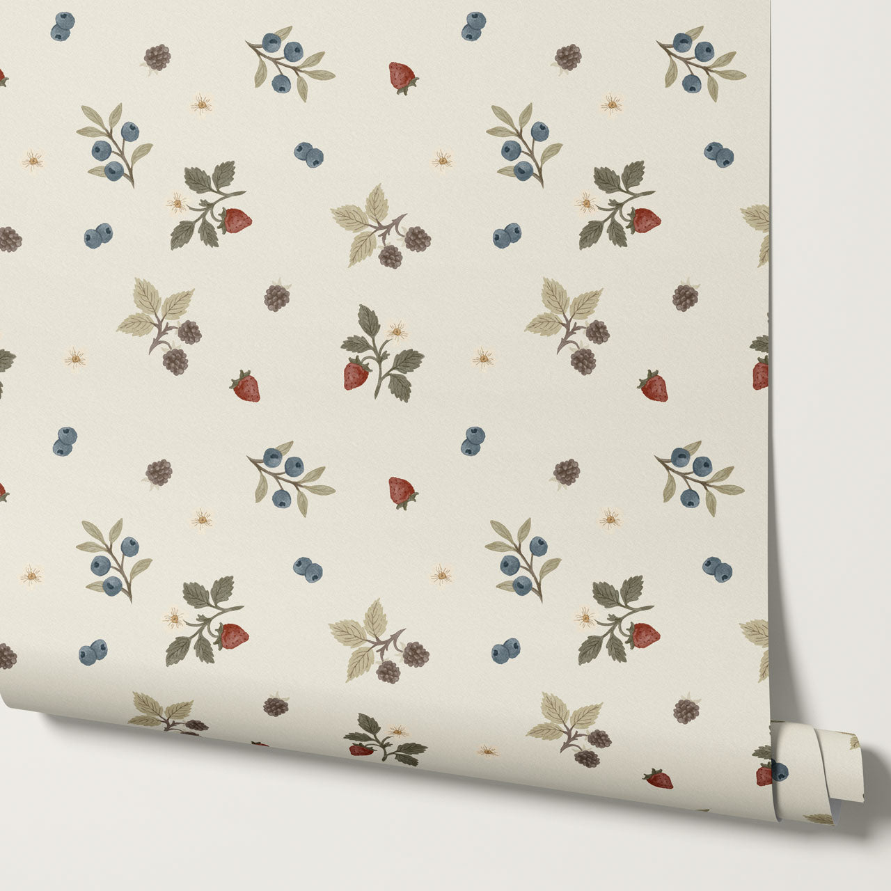 Lizzy Sweet Berries Cream Wallpaper