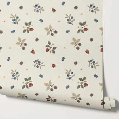 Lizzy Sweet Berries Cream Wallpaper
