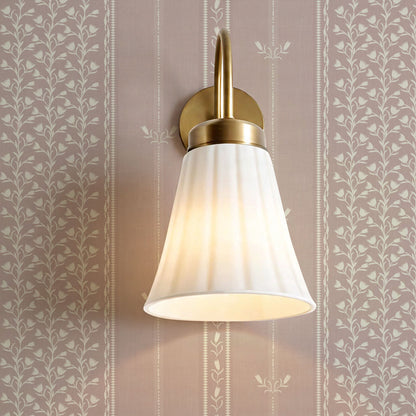 Marietta Tulip Mauve Wallpaper