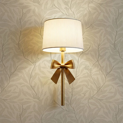 Quinn Trailing Vines Beige Wallpaper