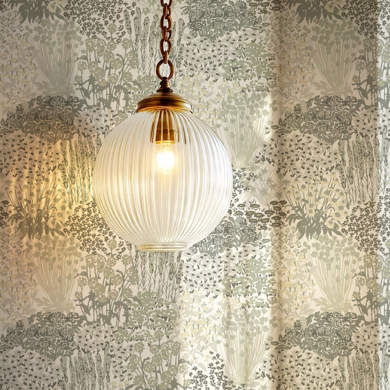 Reese Garden Bloom Pale Green Wallpaper