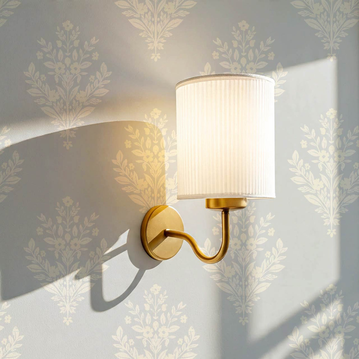 Renata Floral Medallion Sky Cream Wallpaper