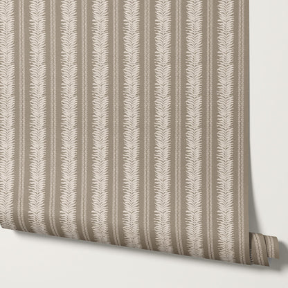 Teri Khaki Vertical Leaves Wallpaper